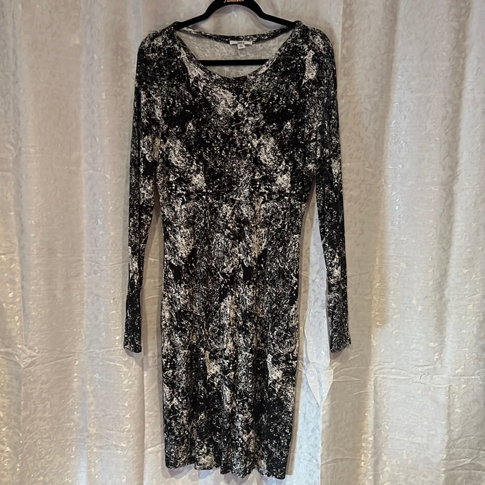 Black and white Long sleeve dress